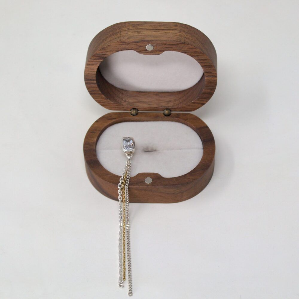 Orecchino SHINE ON con catene